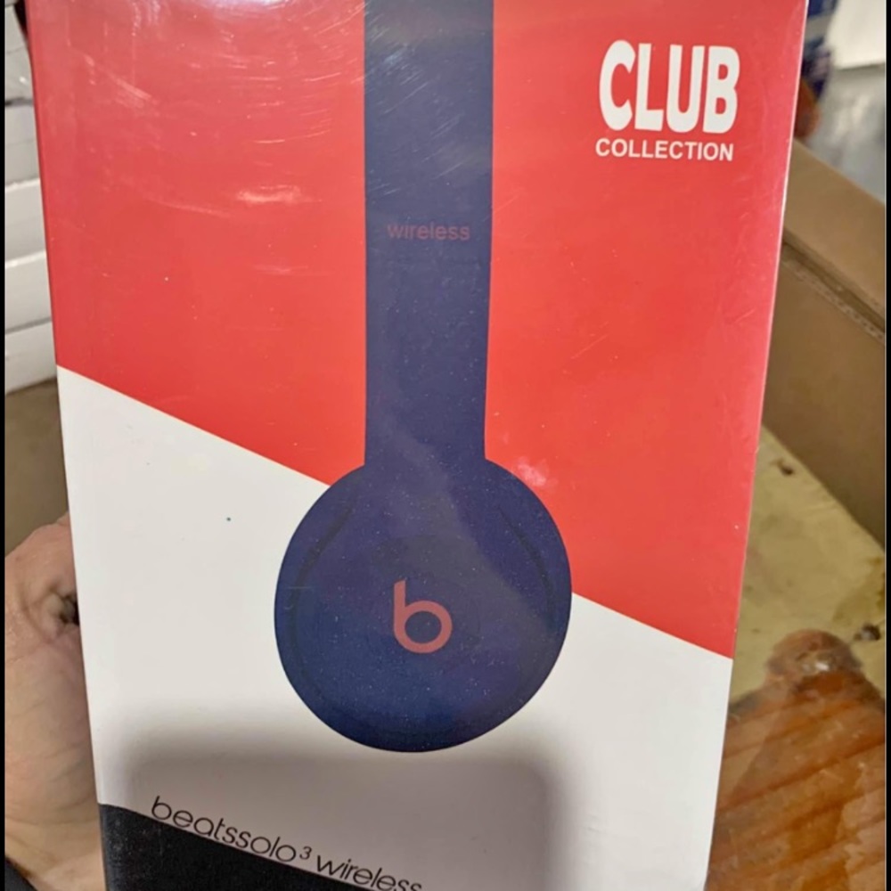 Beats by Dre solo wireless